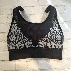 Fabletics sports bra